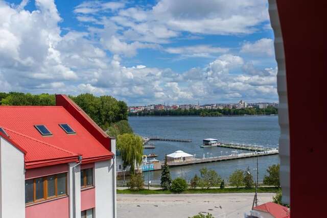 Апартаменты 2 кім. квартира з видом на озеро+5 хв доцентру Тернополь-33